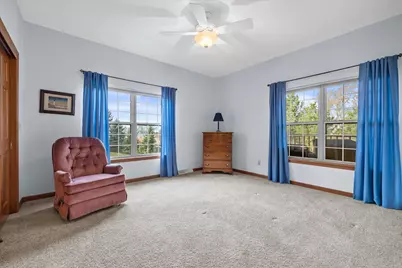 285  Cardinal Ridge Dr, Pewaukee, WI 53072 - Photo 19