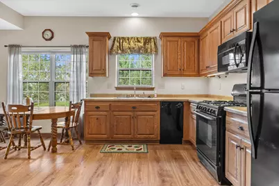 285  Cardinal Ridge Dr, Pewaukee, WI 53072 - Photo 13