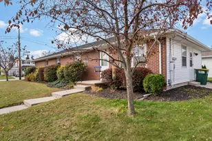 3502 W Marshall St, Manitowoc, WI 54220 - Photo 3