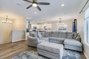 1506 Bridger Dr, Holmen, WI 54636 - Photo 5