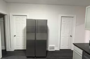 3157 S 8th St, Milwaukee, WI 53215 - Photo 7