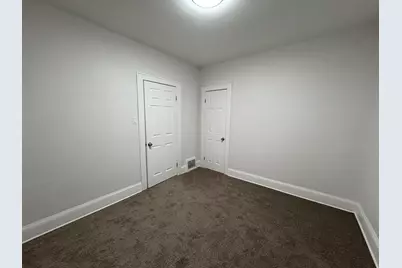 3157 S 8th St, Milwaukee, WI 53215 - Photo 9