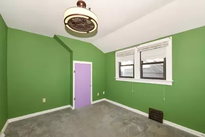 2534 S Brisbane Ave, Milwaukee, WI 53207 - Photo 25