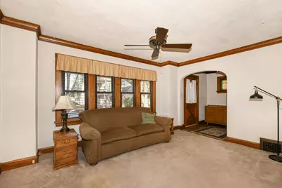 2534 S Brisbane Ave, Milwaukee, WI 53207 - Photo 5