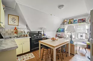 1815 N Oakland Ave, Milwaukee, WI 53202 - Photo 13