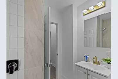 7018 W Hampton Ave, Milwaukee, WI 53218 - Photo 15