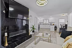 7018 W Hampton Ave, Milwaukee, WI 53218 - Photo 5