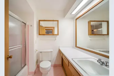 9505 W Orinda Ct, Milwaukee, WI 53224 - Photo 17