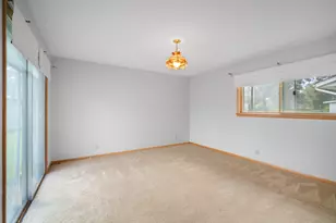 9505 W Orinda Ct, Milwaukee, WI 53224 - Photo 21