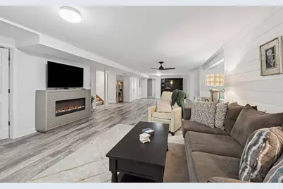 522  Bridgewater Cir, Williams Bay, WI 53191 - Photo 15