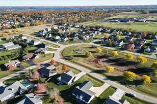 522 Bridgewater Cir, Williams Bay, WI 53191 - Photo 23