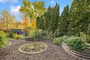 332 Maxwell St, Lake Geneva, WI 53147 - Photo 33