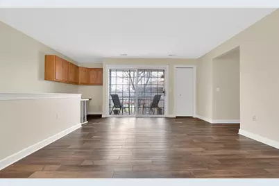 2023 W Layton Ave #8, Milwaukee, WI 53221 - Photo 11