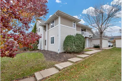 2023 W Layton Ave #8, Milwaukee, WI 53221 - Photo 5