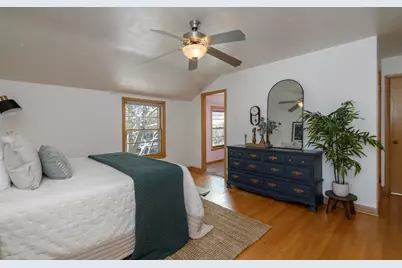 902  Lake Dr, South Milwaukee, WI 53172 - Photo 27