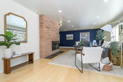 902  Lake Dr, South Milwaukee, WI 53172 - Photo 5