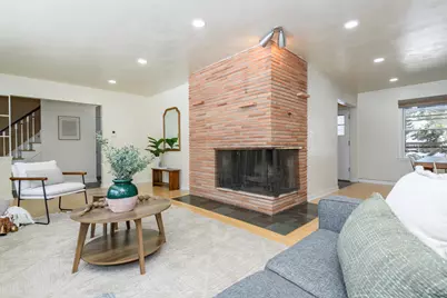 902  Lake Dr, South Milwaukee, WI 53172 - Photo 9