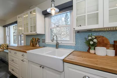 902  Lake Dr, South Milwaukee, WI 53172 - Photo 17