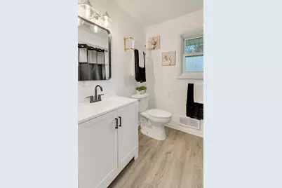 3422  Stratford Ave, Racine, WI 53402 - Photo 11