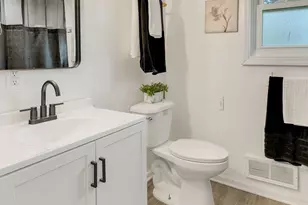 3422 Stratford Ave, Racine, WI 53402 - Photo 11