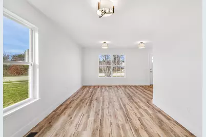 632  Partridge Pkwy, Genoa City, WI 53128 - Photo 5