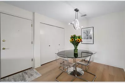 116 E Freistadt Rd #F, Thiensville, WI 53092 - Photo 7