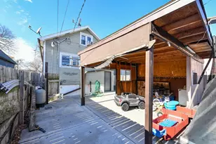 1732 S 7th St, Milwaukee, WI 53204 - Photo 11