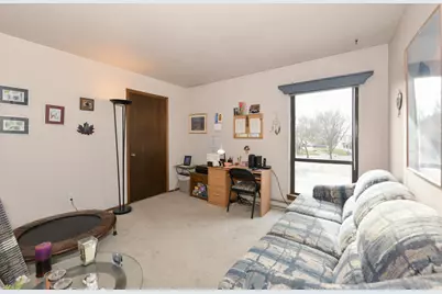 1876  Haymarket Rd #8, Waukesha, WI 53189 - Photo 17