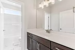 1940 N Creek Dr, Grafton, WI 53024 - Photo 7