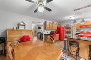 226 Beatrice Dr, Hartford, WI 53027 - Photo 11