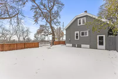 3530 W Park Hill Ave, Milwaukee, WI 53208 - Photo 27