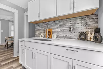 3530 W Park Hill Ave, Milwaukee, WI 53208 - Photo 11