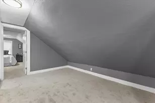 3530 W Park Hill Ave, Milwaukee, WI 53208 - Photo 21