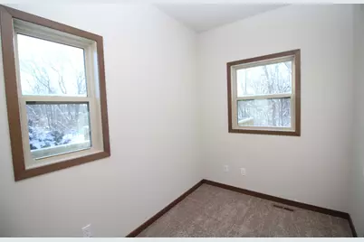 725  Brookview Ct, Racine, WI 53402 - Photo 23
