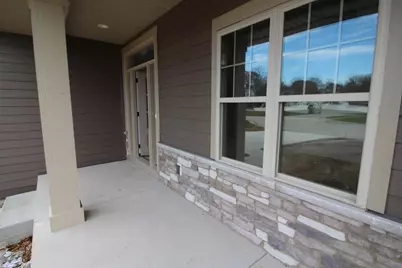 725  Brookview Ct, Racine, WI 53402 - Photo 5