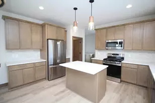 725 Brookview Ct, Racine, WI 53402 - Photo 11