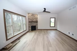 725 Brookview Ct, Racine, WI 53402 - Photo 15