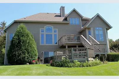 W282N4163  Somerset Ln, Delafield, WI 53072 - Photo 3