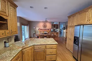 W282N4163 Somerset Ln, Delafield, WI 53072 - Photo 15