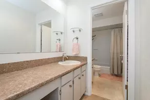 W169N11452 Biscayne Dr, Germantown, WI 53022 - Photo 19