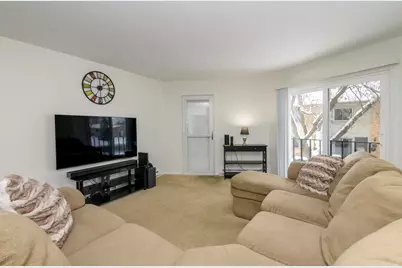 W169N11452  Biscayne Dr #14, Germantown, WI 53022 - Photo 3