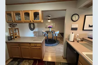 W176N9746  Riversbend Cir #E, Germantown, WI 53022 - Photo 9
