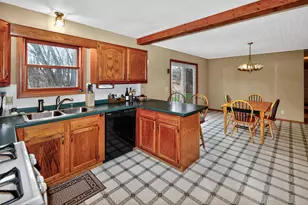 225 Juneau St, Lowell, WI 53557 - Photo 13