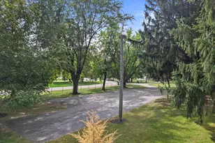 108 E Oak Crest Ln, Wales, WI 53183 - Photo 27