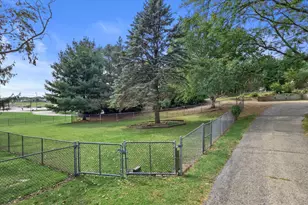 108 E Oak Crest Ln, Wales, WI 53183 - Photo 29