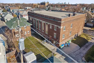 3001 W Mitchell St, Milwaukee, WI 53215 - Photo 11