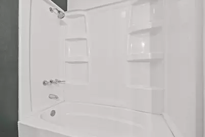 5325 W Allerton Ave, Greenfield, WI 53220 - Photo 13