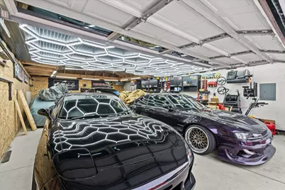 5325 W Allerton Ave, Greenfield, WI 53220 - Photo 21