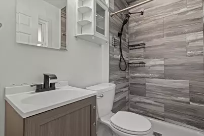 5325 W Allerton Ave, Greenfield, WI 53220 - Photo 11