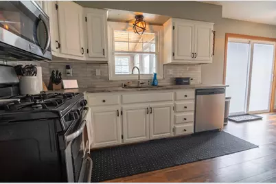 1424  Hickory Way, Racine, WI 53405 - Photo 15